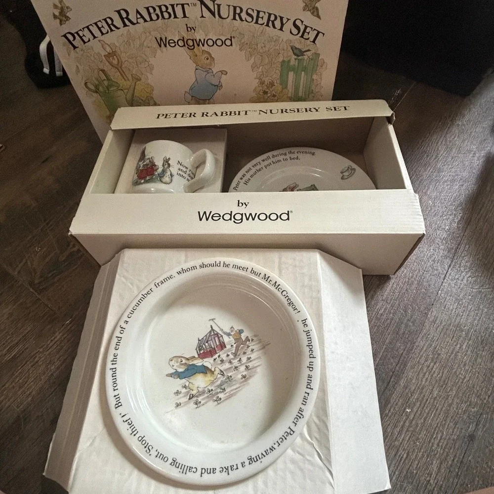Wedgwood Peter Rabbit Nursery Set 3 Piece Mug Plate Porringer Beatrix Potter